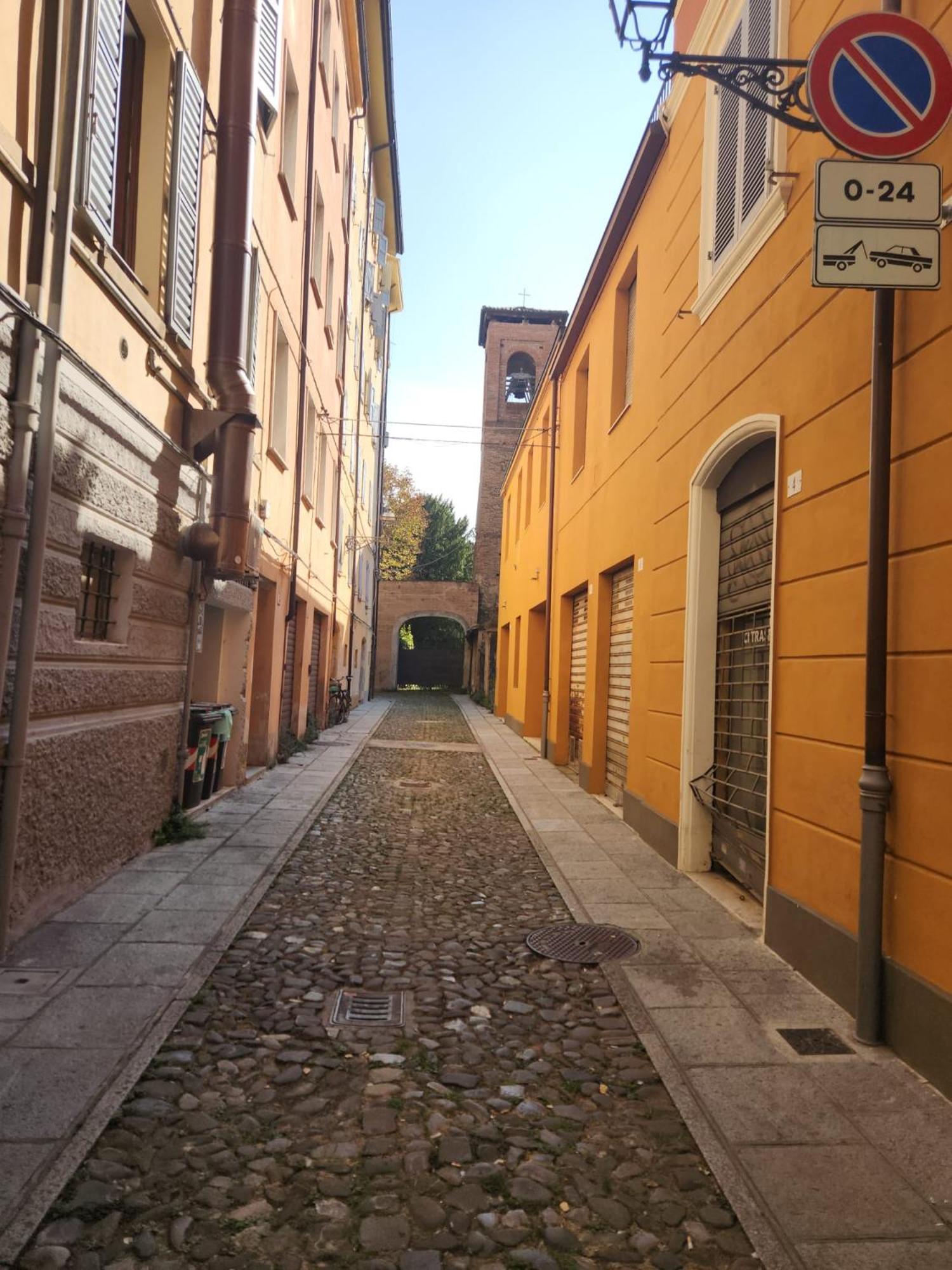 Dei Gallucci Apartment B&B Модена Экстерьер фото